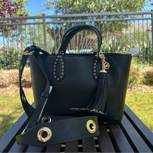 ❗️SOLD❗️Michael Kors Brooklyn Grab Bag Satchel Small  Bucket Tote